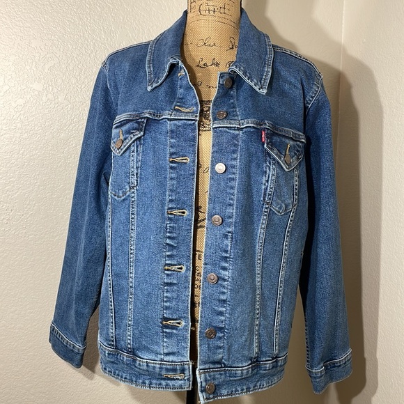 Levi’s Ex-Boyfriend Trucker Denim Jacket - Picture 5 of 17